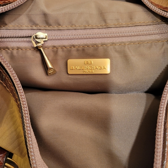 BALENCIAGA Boston Handbag BB~Beautiful! - Picture 7 of 16